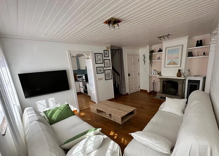 Gran Atico Duplex Centro Muros,terraza Con Vistas מורוס